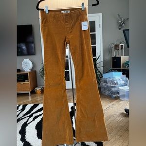 Free People We the Free NWT Pull on Flare Cords.